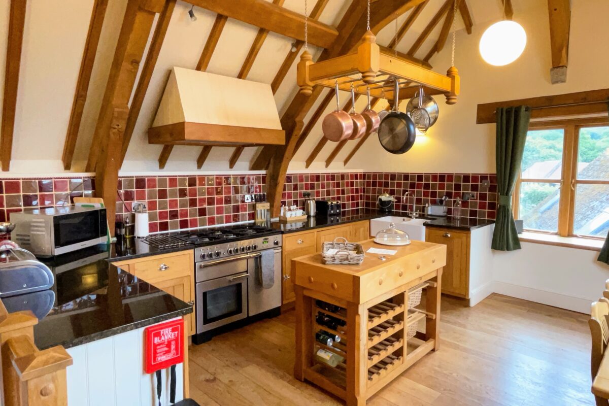 Oak Barn - Kitchen